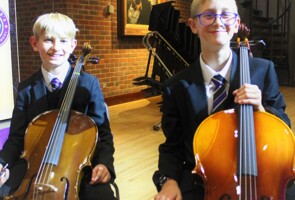 Cellists
